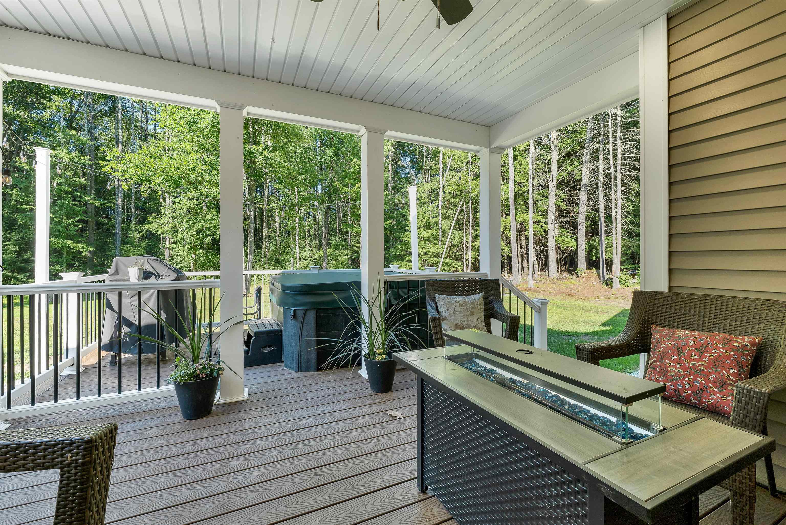 16 Regency Court Rochester, NH 03867 - Photo 14 of 59 Gallery Image 14