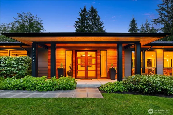 $2,475,000 | 10350 348th Avenue Southeast, Snoqualmie, WA 98065