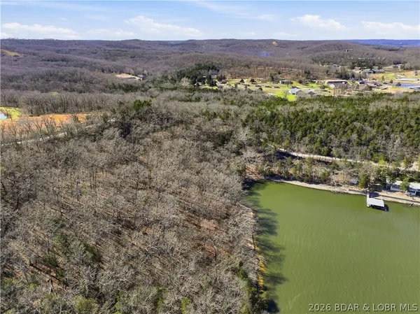 $950,000 | 8-9 10 Starling Spring Road, Roach, MO 65787