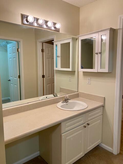 8007 Vermont Road North Charleston, SC 29418 - Photo 15 of 22 Master vanity