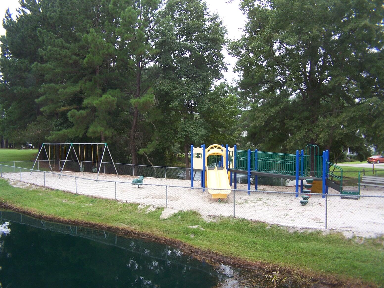 8007 Vermont Road North Charleston, SC 29418 - Photo 20 of 22 Paly park