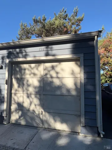 a close view of sink