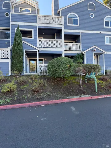 $2,250 | 136 Sea Crest Circle, Vallejo, CA 94590