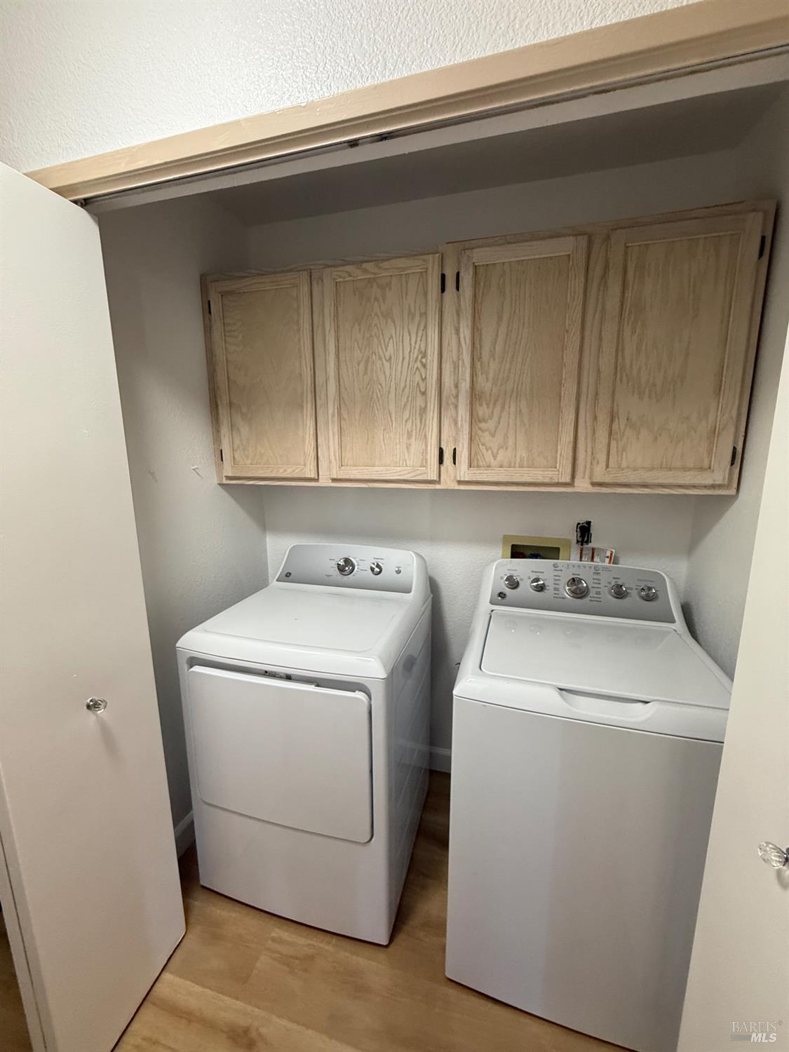136 Sea Crest Circle Vallejo, CA 94590 - Photo 7 of 29 a utility room with dryer and washer
