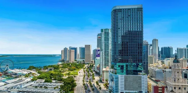 $3,500 | 398 Northeast 5th Street, Unit 4015, Miami, FL 33132