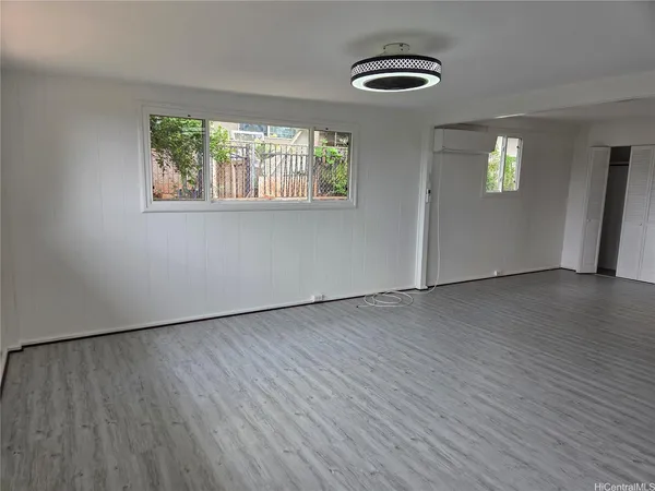 $3,800 | 94-366 Kipou Street, Waipahu, HI 96797