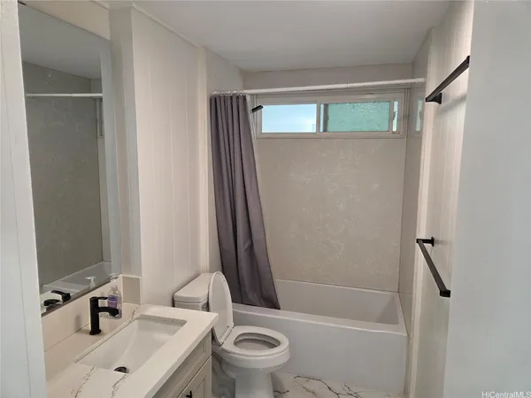 $3,800 | 94-366 Kipou Street, Waipahu, HI 96797