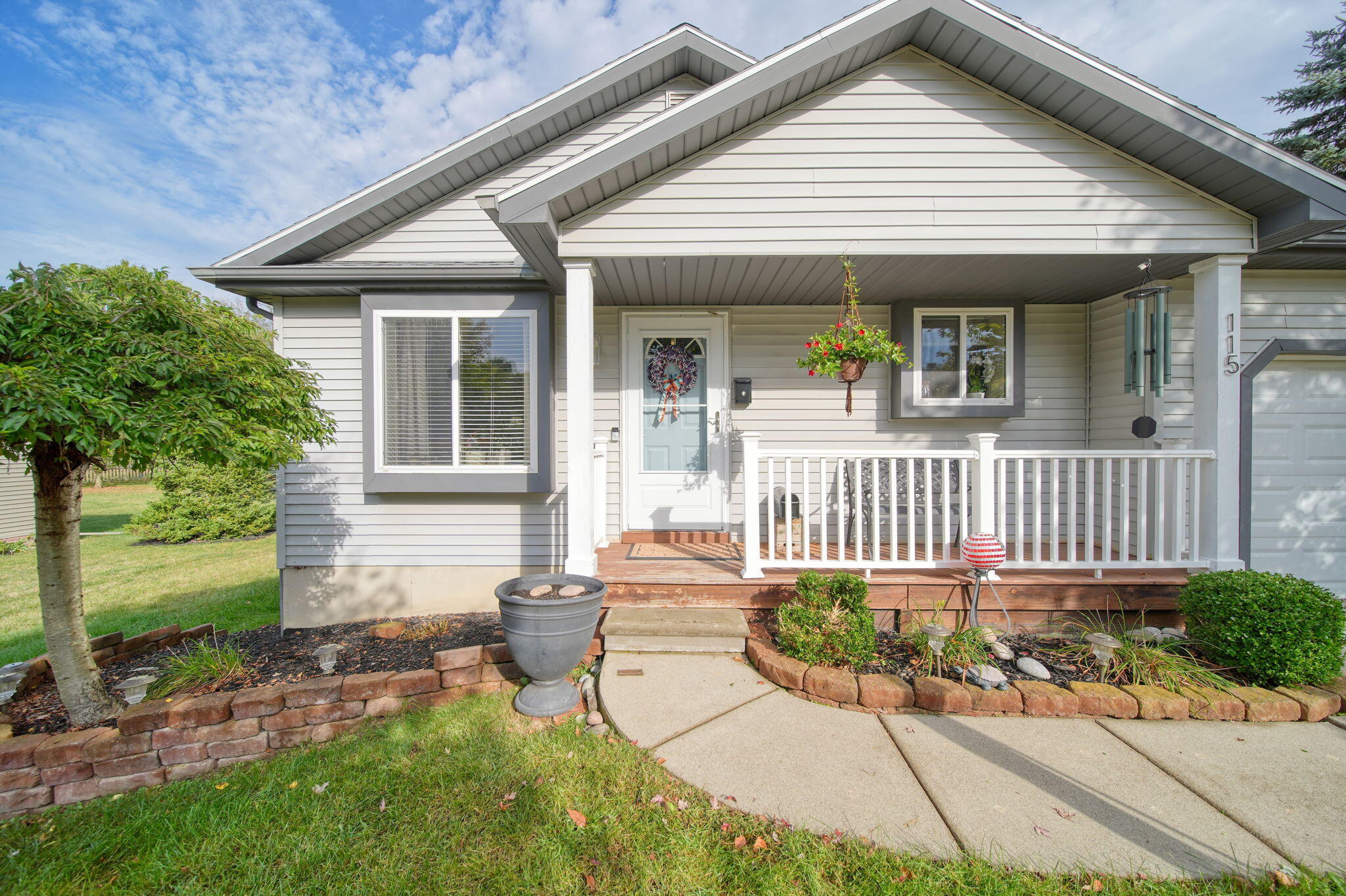 115 Ridgeview Court Grass Lake, MI 49240 - Photo 1 of 42 5-web-or-mls-DSC02847_HDR