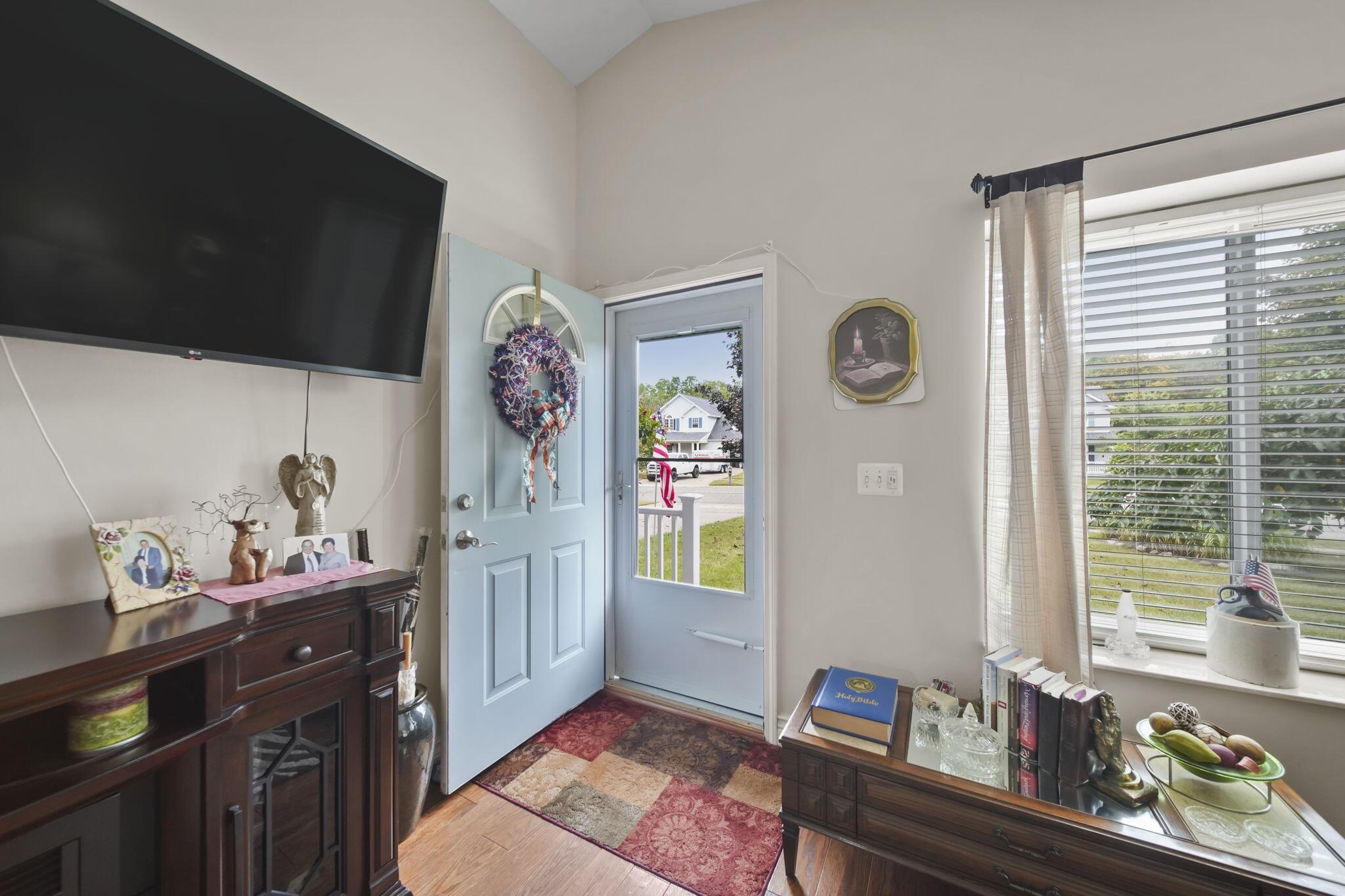 115 Ridgeview Court Grass Lake, MI 49240 - Photo 6 of 42 6-web-or-mls-DSC02672