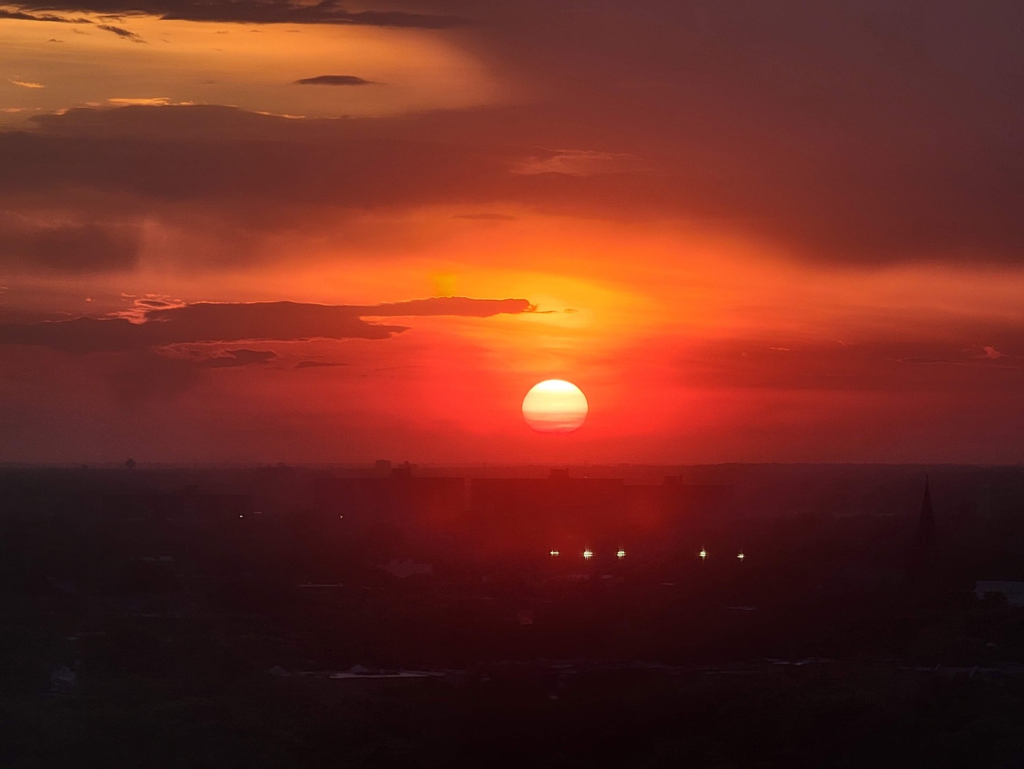 5733 North Sheridan Road, Unit 25C Chicago, IL 60660 - Photo 36 of 39 a view of an ocean