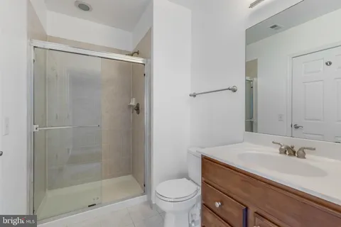$815,000 | 1423 North Rhodes Street, Unit 201, Arlington, VA 22209