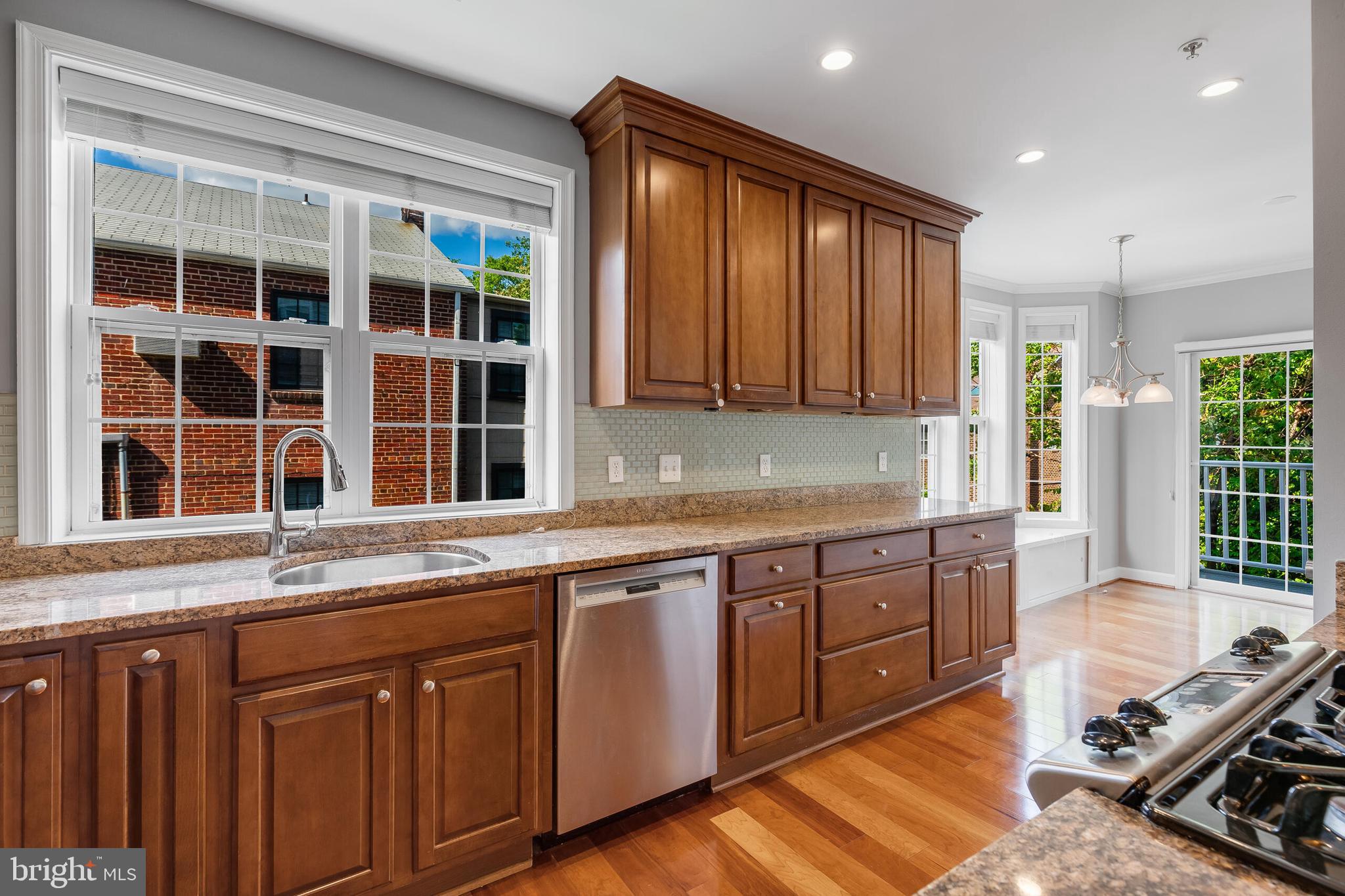 1423 North Rhodes Street, Unit 201 Arlington, VA 22209 - Photo 9 of 30