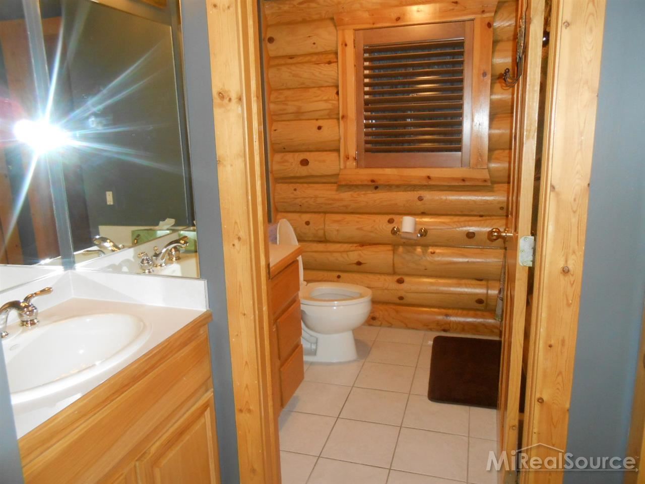 8739 Morrow Road Algonac, MI 48001 - Photo 5 of 28 31224566-4.JPG