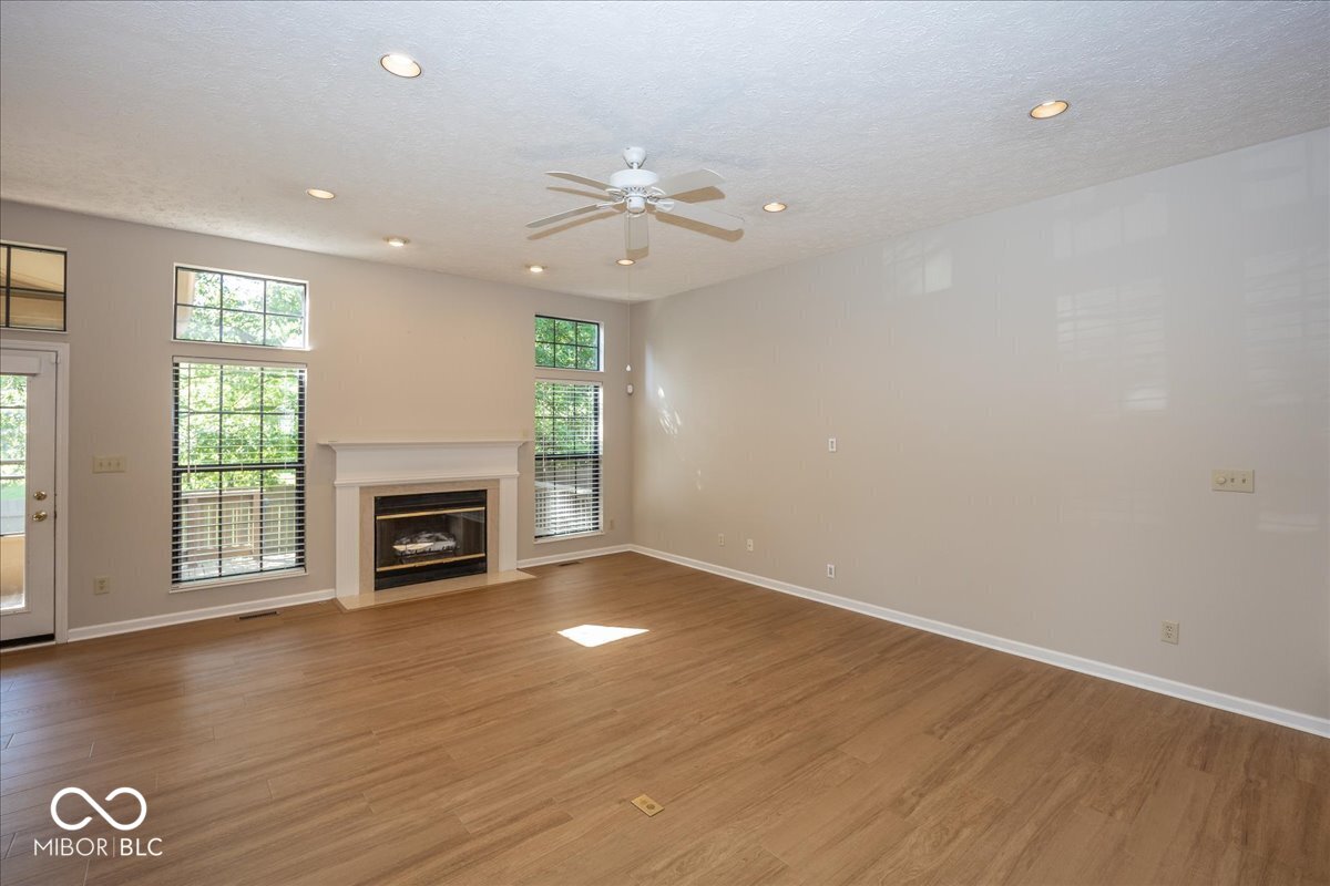 11179 Avery Row Fishers, IN 46038 - Photo 9 of 34