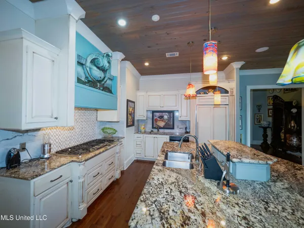 $1,590,000 | 1511 South S Highway, Florence, MS 39073