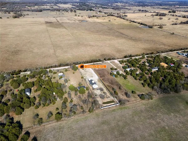 $285,000 | 21896 County Road 4072, Kemp, TX 75143