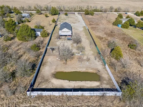 $285,000 | 21896 County Road 4072, Kemp, TX 75143