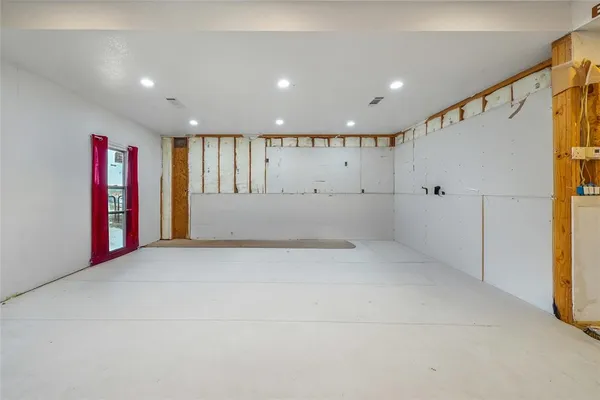$285,000 | 21896 County Road 4072, Kemp, TX 75143