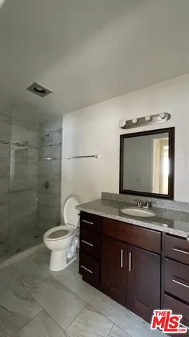$2,800 | 545 South Manhattan Place, Unit 9, Los Angeles, CA 90020