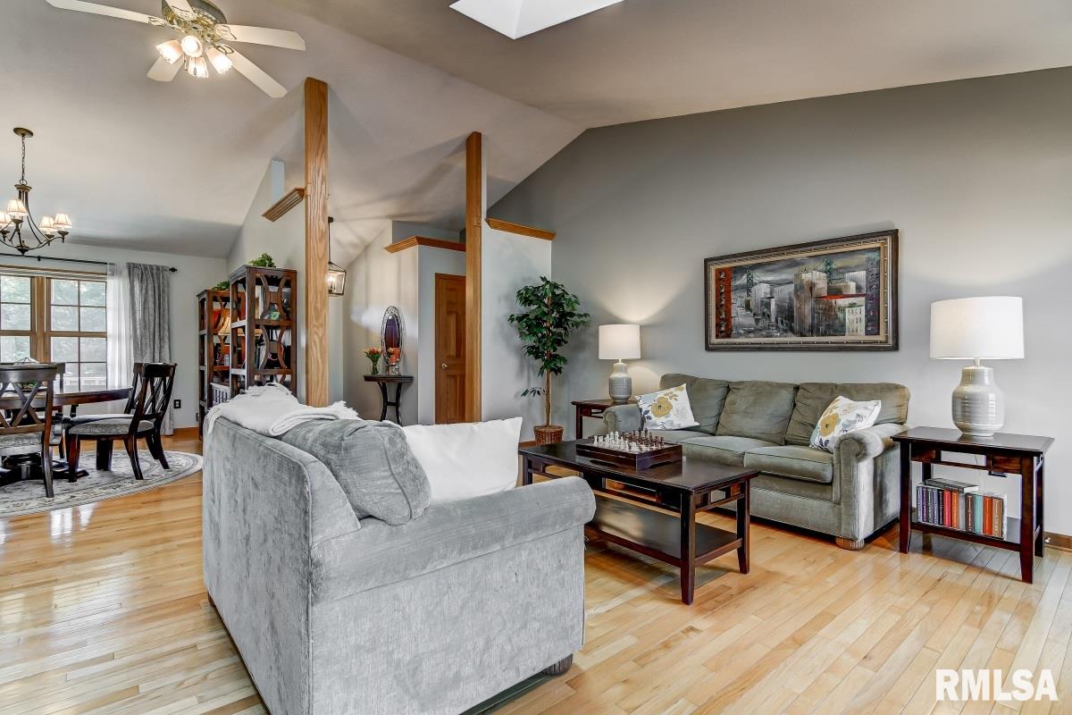 6469 Country Green Rochester, IL 62563 - Photo 6 of 50