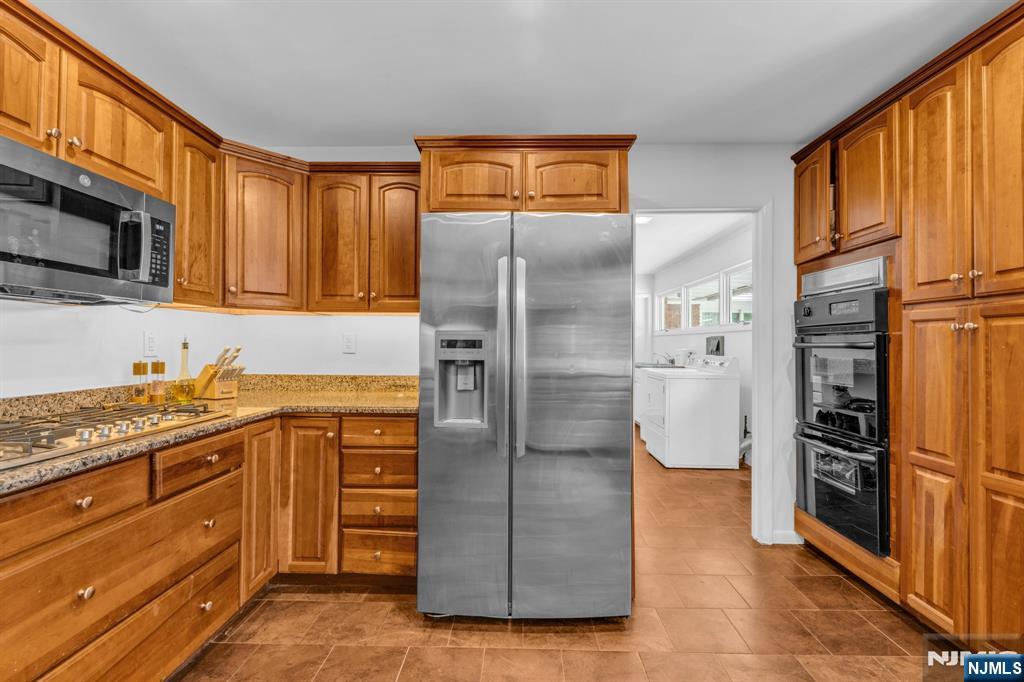 20 Conkling Road Roxbury Township, NJ 07836 - Photo 10 of 30