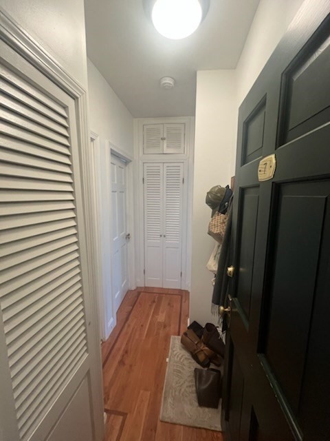 59 Phillips Street, Unit 7 Boston, MA 02114 - Photo 9 of 12