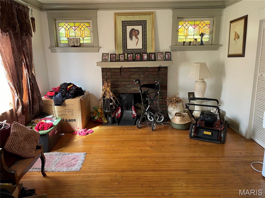 1047 Veronica Avenue St. Louis, MO 63147 - Photo 3 of 17