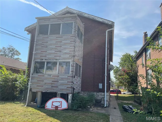 $110,000 | 1047 Veronica Avenue, St. Louis, MO 63147