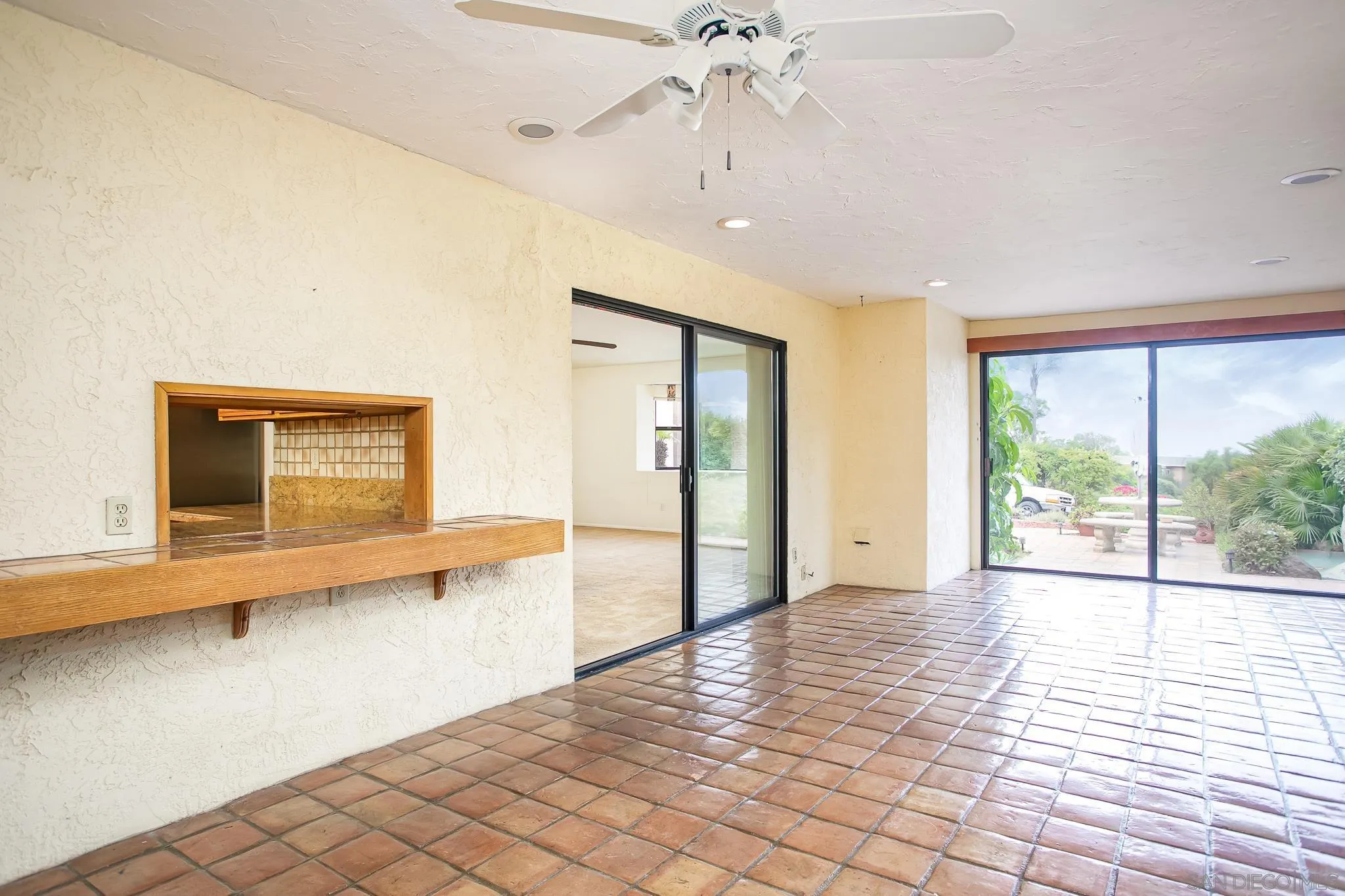 2342 Helix Street Spring Valley, CA 91977 - Photo 17 of 43 Gallery Image 17