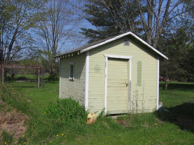 2636 Shady Shores Road Lupton, MI 48635 - Photo 8 of 17 1832417-7.JPG