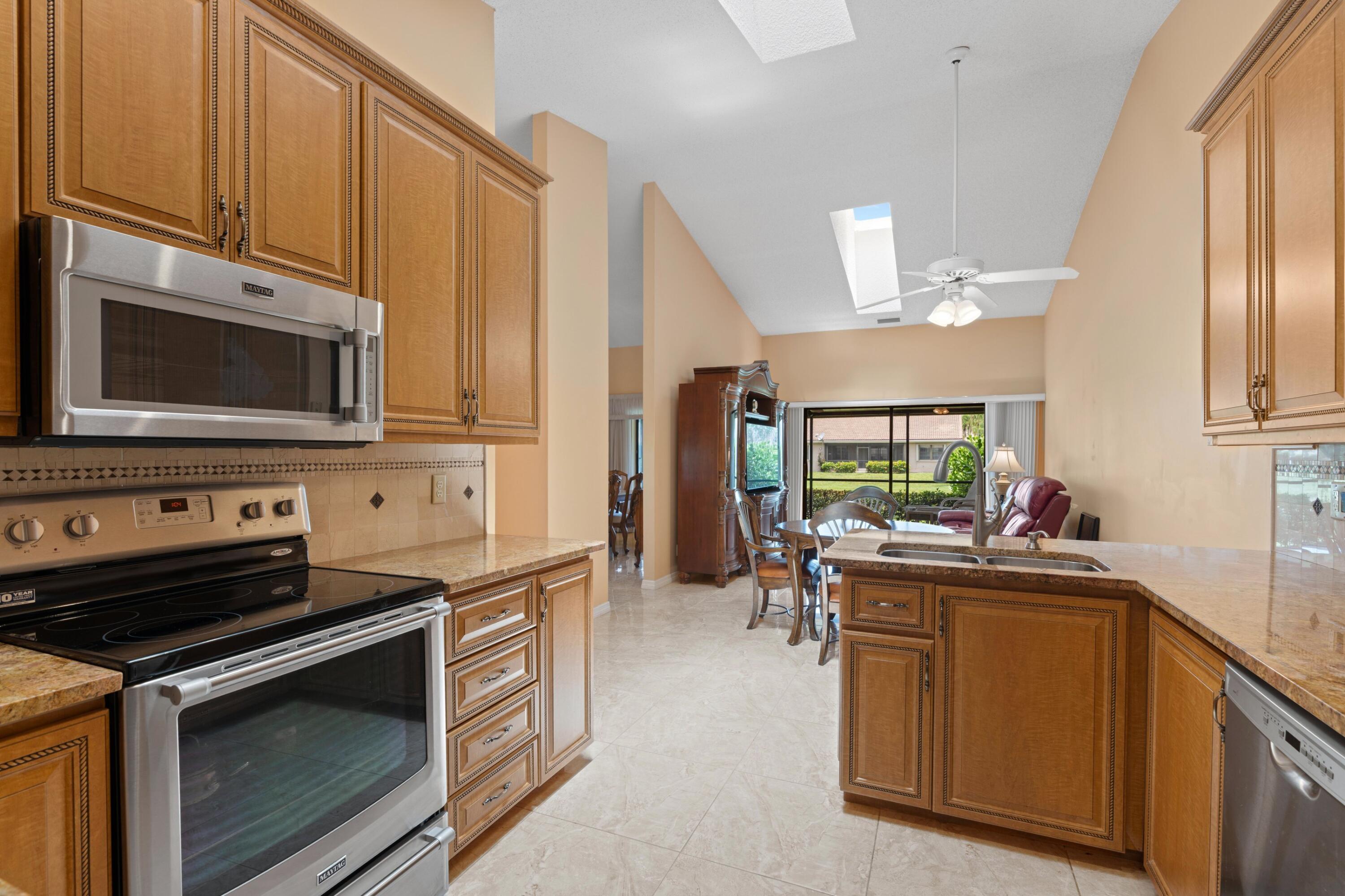 8681 Eagle Run Drive Boca Raton, FL 33434 - Photo 8 of 41 Kitchen