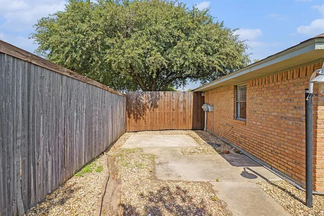 $314,000 | 5118 Ledgestone Drive, Fort Worth, TX 76132