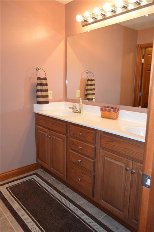 2979 Windy Ridge Drive Springfield, OH 45502 - Photo 17 of 34