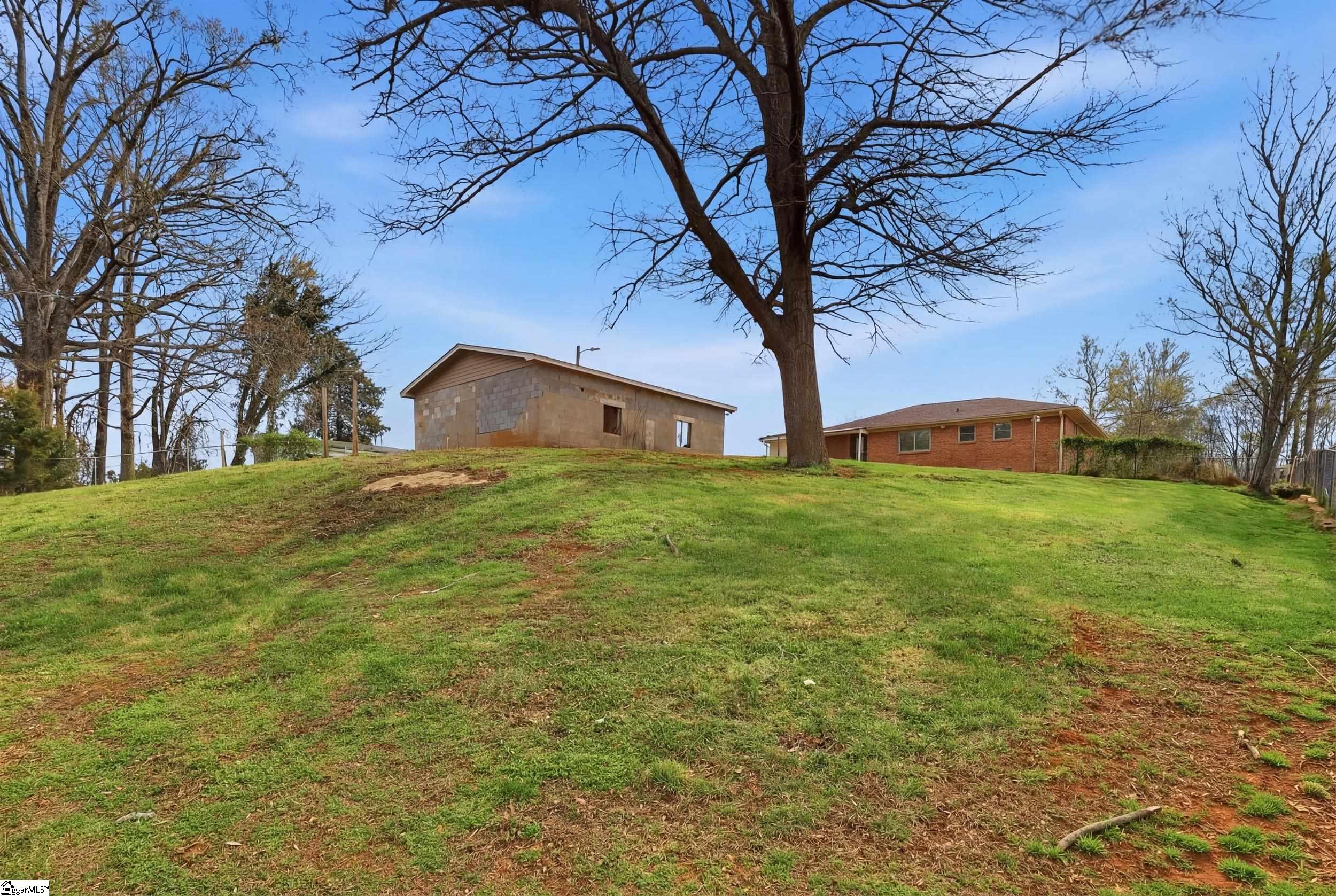 1406 Geer Highway Travelers Rest, SC 29690 - Photo 23 of 32