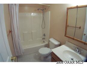 412 B Devon Road Staunton, VA 24401 - Photo 5 of 12 Gallery Image 5
