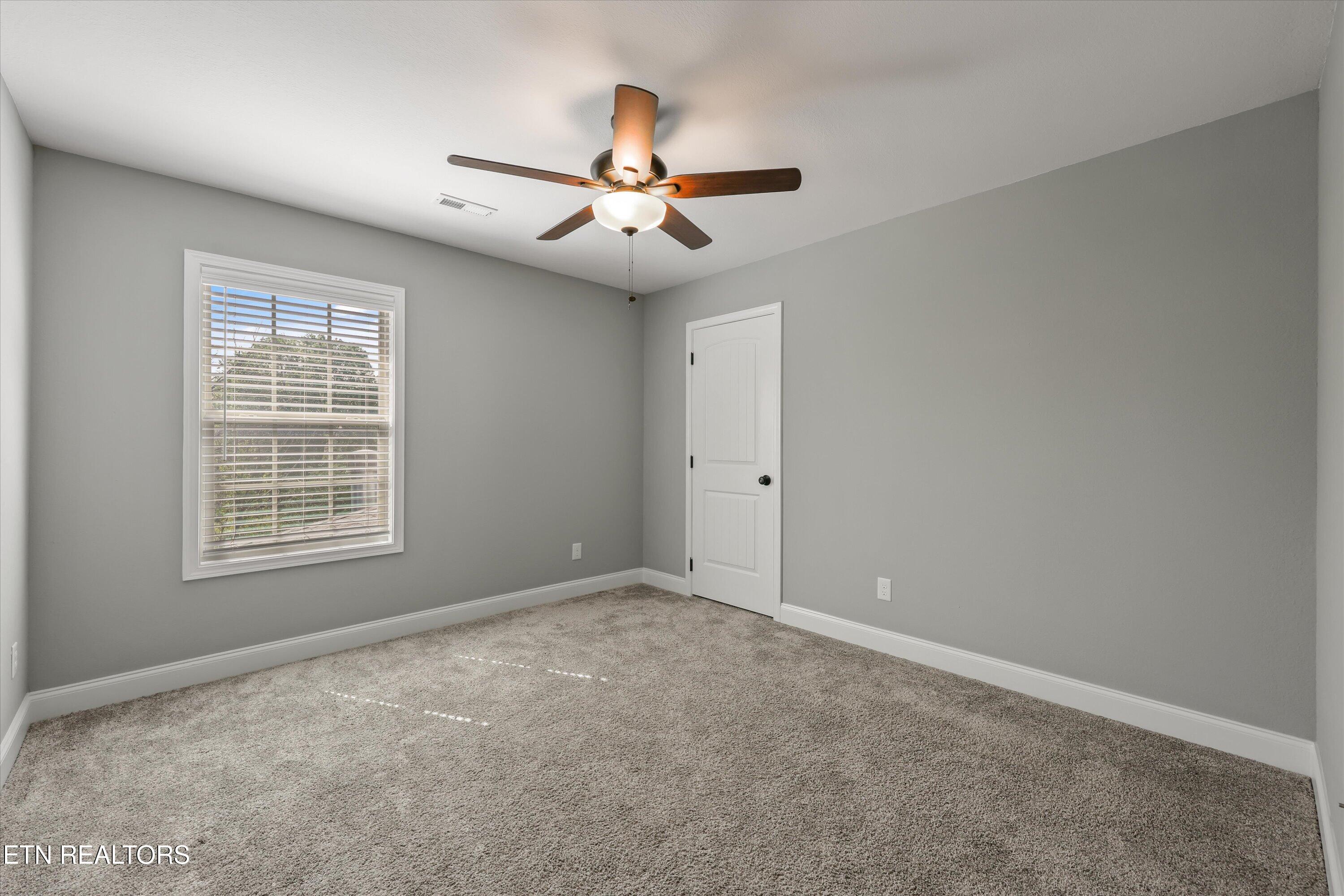 720 Hunter Crest Road Maryville, TN 37803 - Photo 18 of 38 18-720 Hunter Crst Rd14