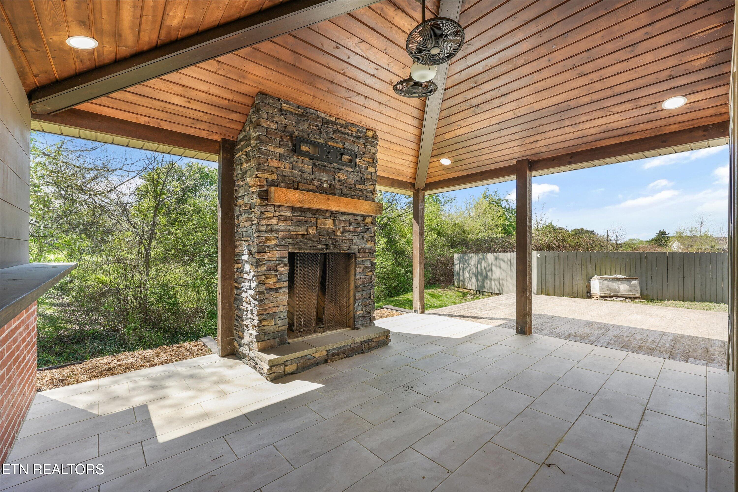 720 Hunter Crest Road Maryville, TN 37803 - Photo 28 of 38 28-720 Hunter Crst Rd23