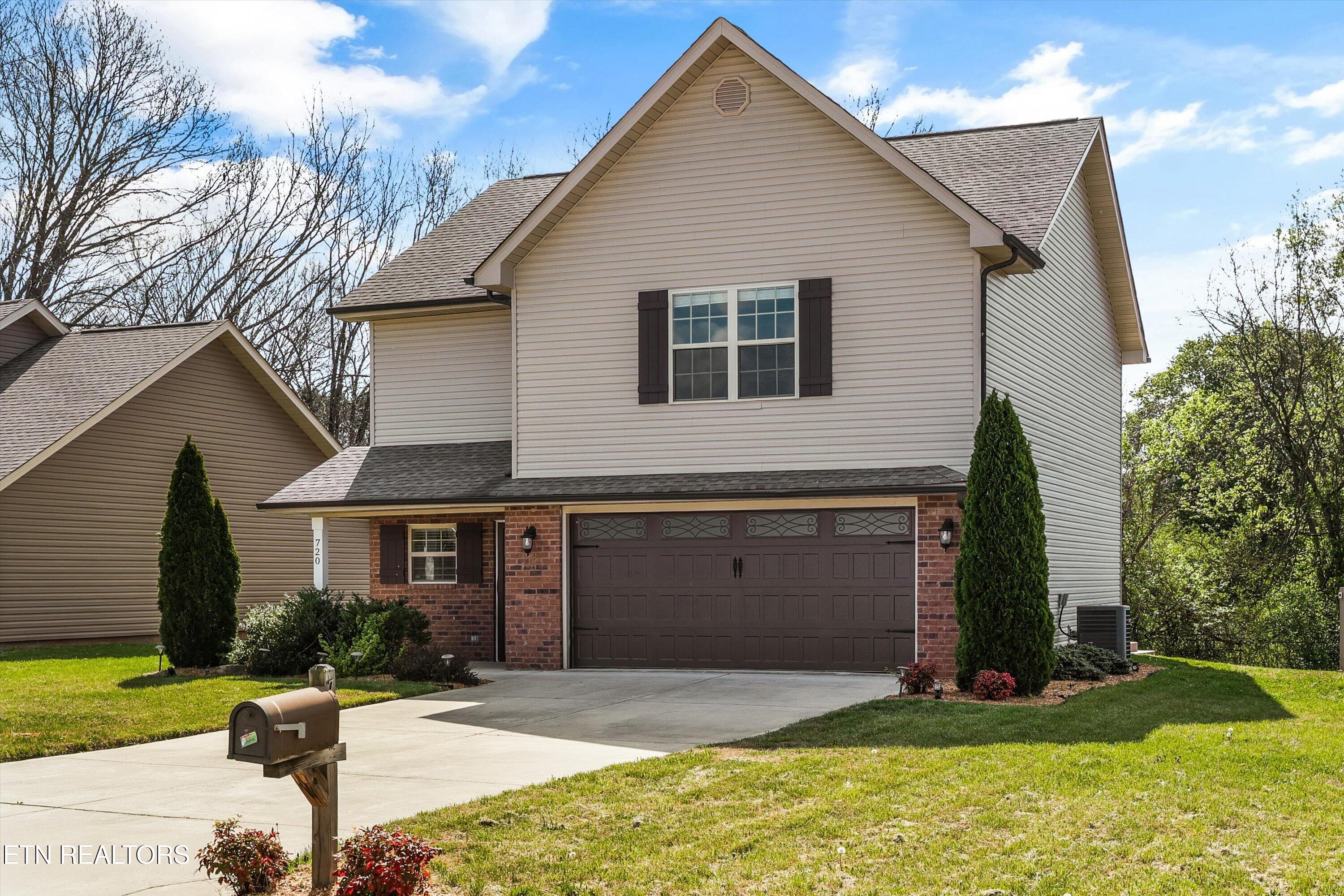 720 Hunter Crest Road Maryville, TN 37803 - Photo 3 of 38 03-720 Hunter Crst Rd31