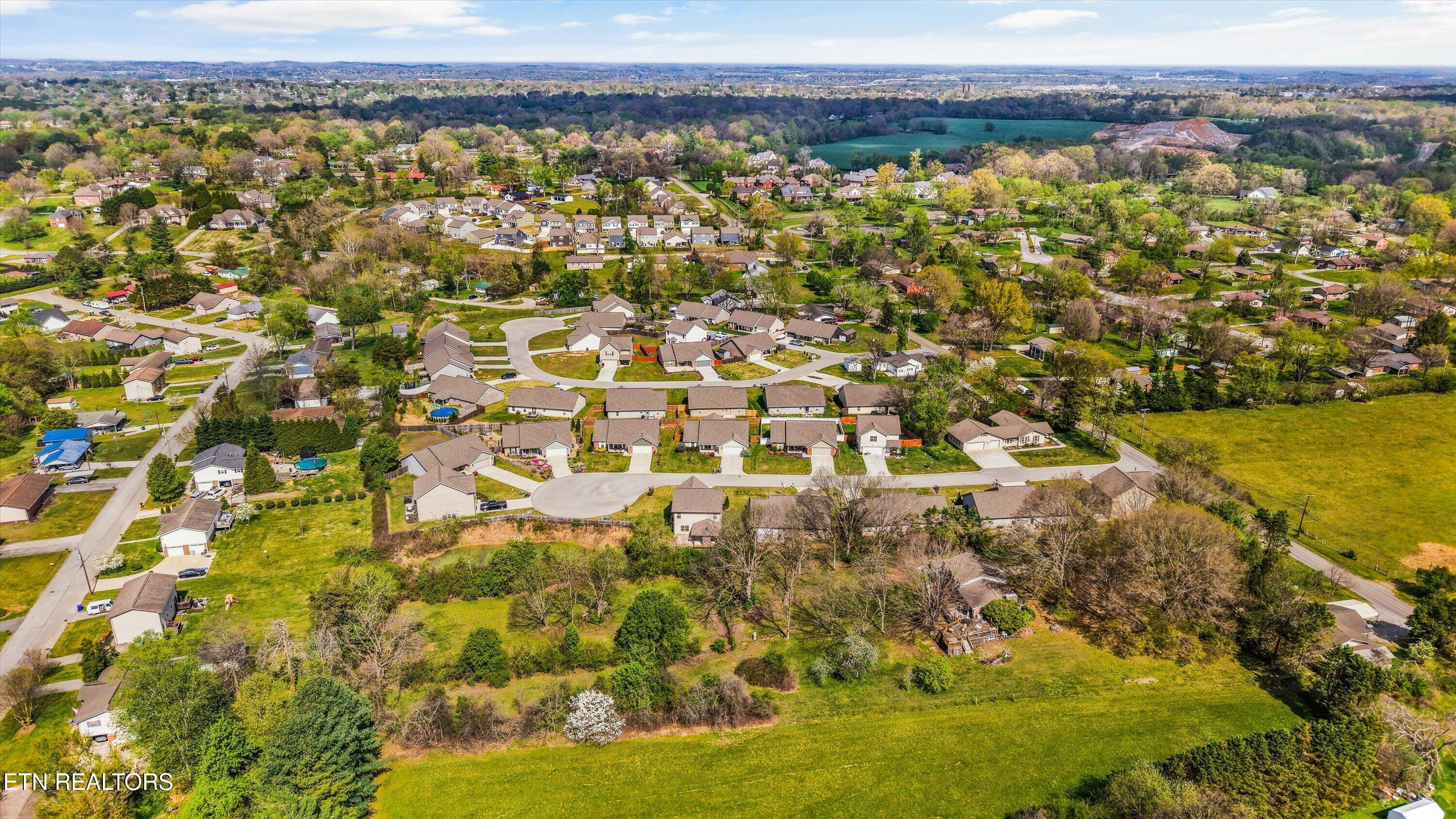 720 Hunter Crest Road Maryville, TN 37803 - Photo 34 of 38 38-720 Hunter Crst Rd37