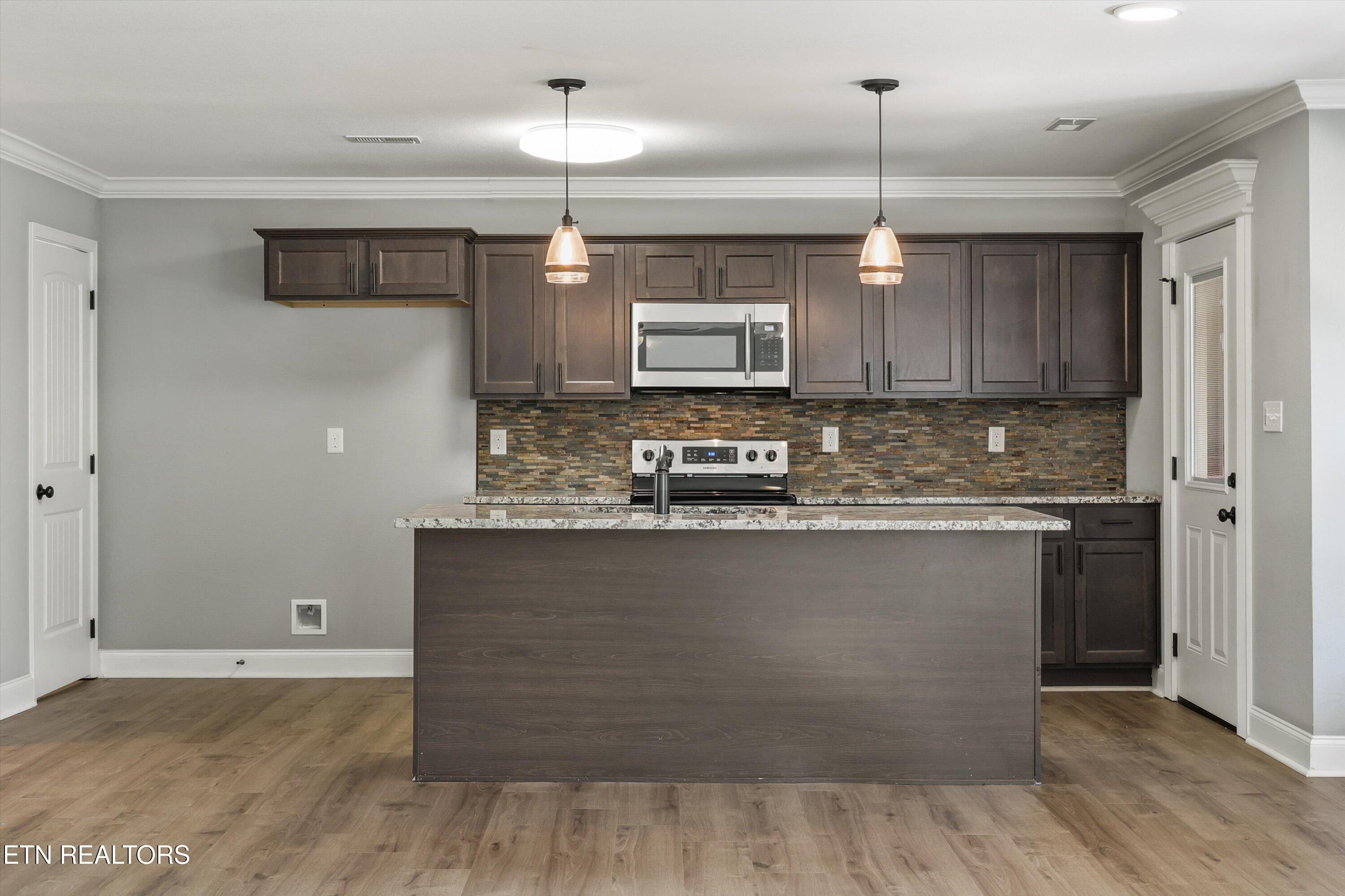 720 Hunter Crest Road Maryville, TN 37803 - Photo 9 of 38 09-720 Hunter Crst Rd05