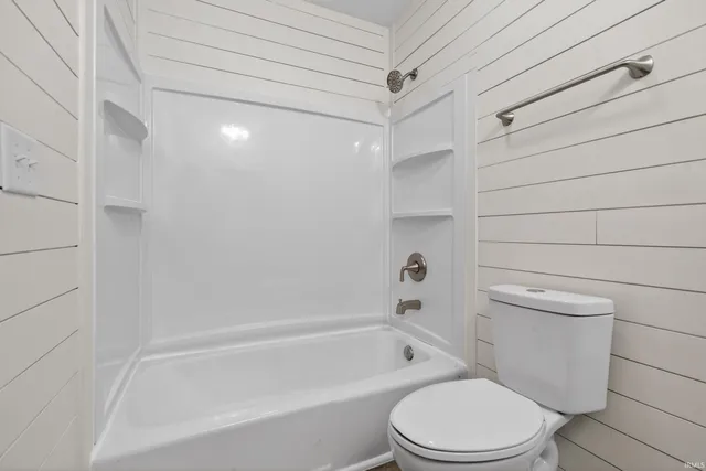 $182,500 | 1900 Olds Court, Kokomo, IN 46902