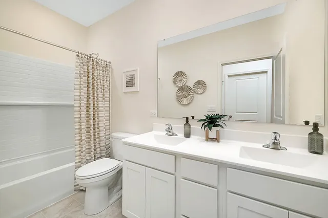 $434,990 | 1122 Bluebell Lane, Bartlett, IL 60103