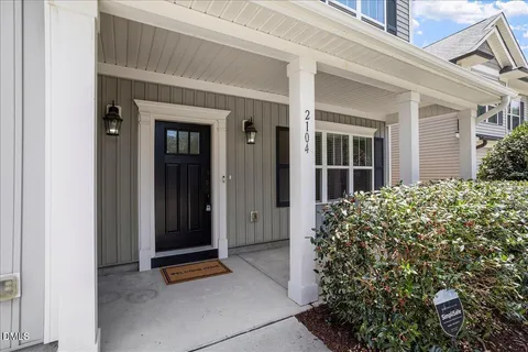 $550,000 | 2104 Temple Hills Way, Fuquay-Varina, NC 27526