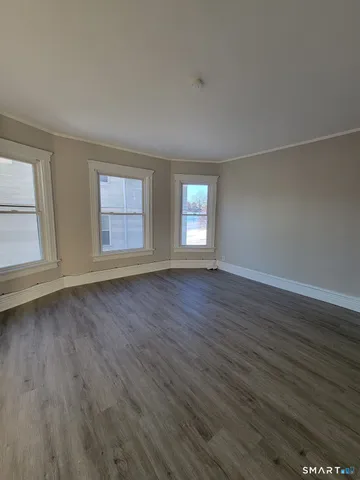 $1,195 | 187 Hart Street, New Britain, CT 06052