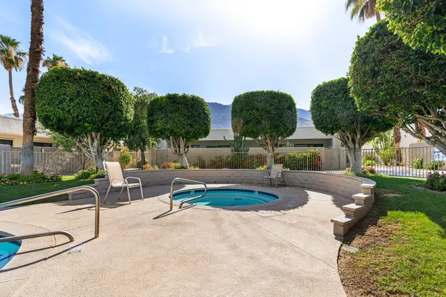 $3,500 | 877 East Arenas Road, Palm Springs, CA 92262