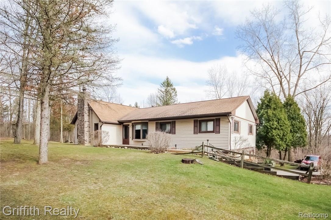 7304 North Latson Road Howell, MI 48855 - Photo 1 of 38 001-Front_View-2601767-medium.jpg