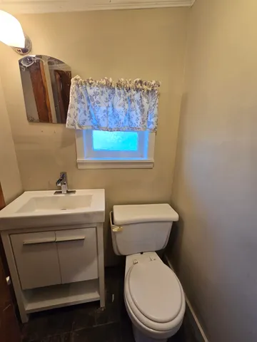 $85,000 | 550 Old Broughton Road, Eldorado, IL 62930