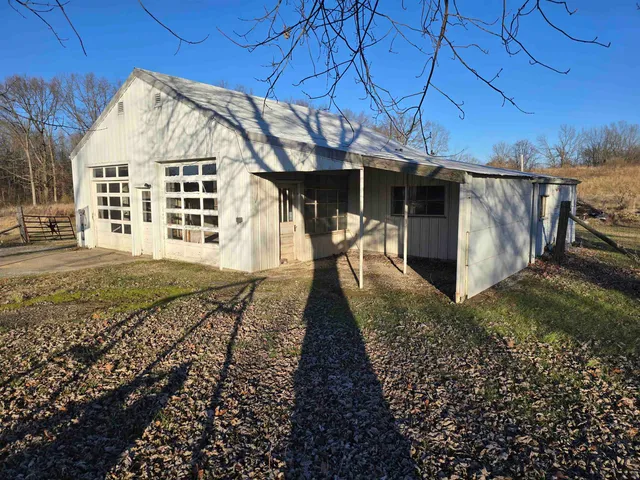 $85,000 | 550 Old Broughton Road, Eldorado, IL 62930