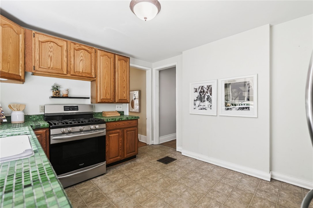 515 Grand Avenue Rochester, NY 14609 - Photo 8 of 19