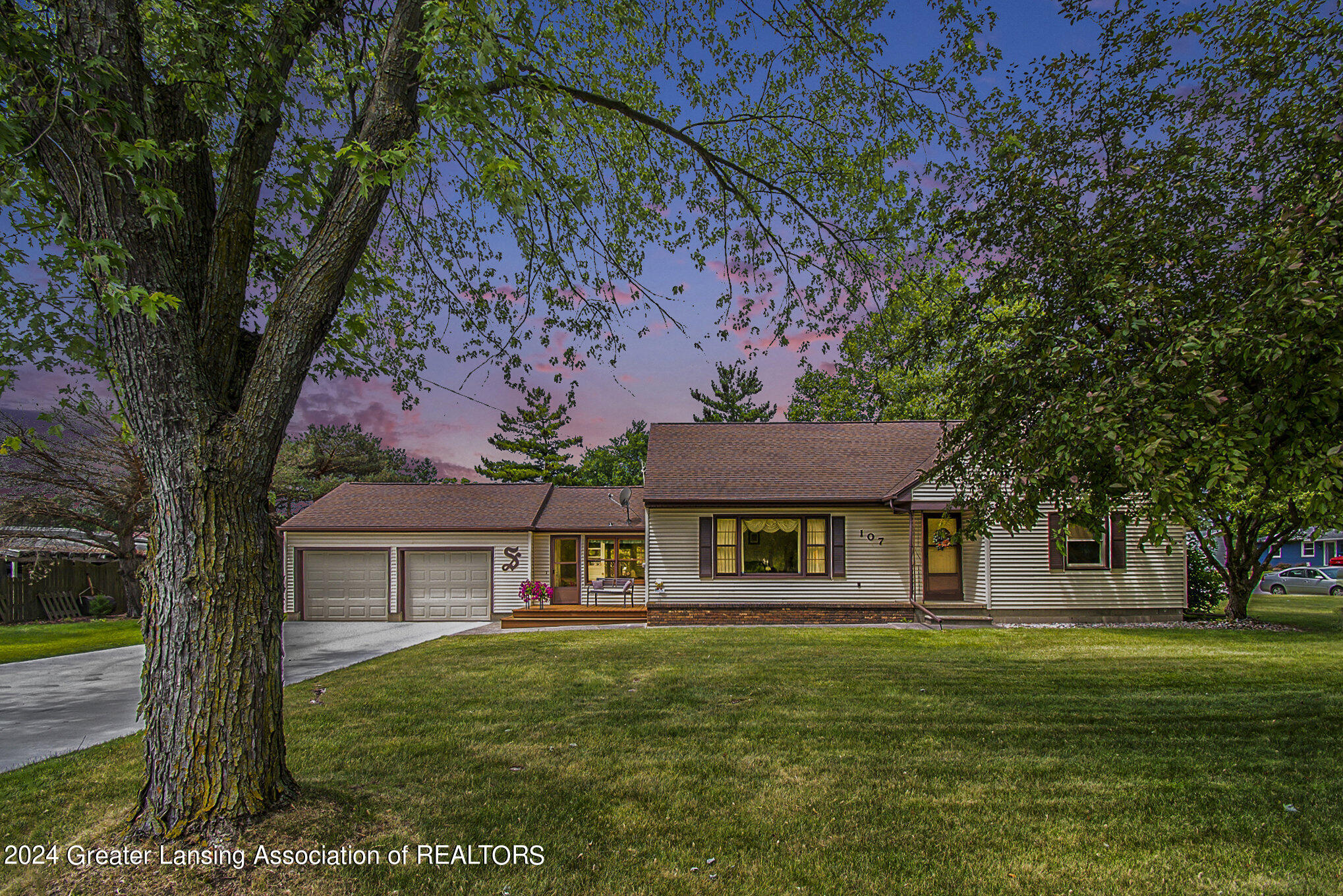 107 North Scott Road St. Johns, MI 48879 - Photo 29 of 35 029_ndp0390-twilight